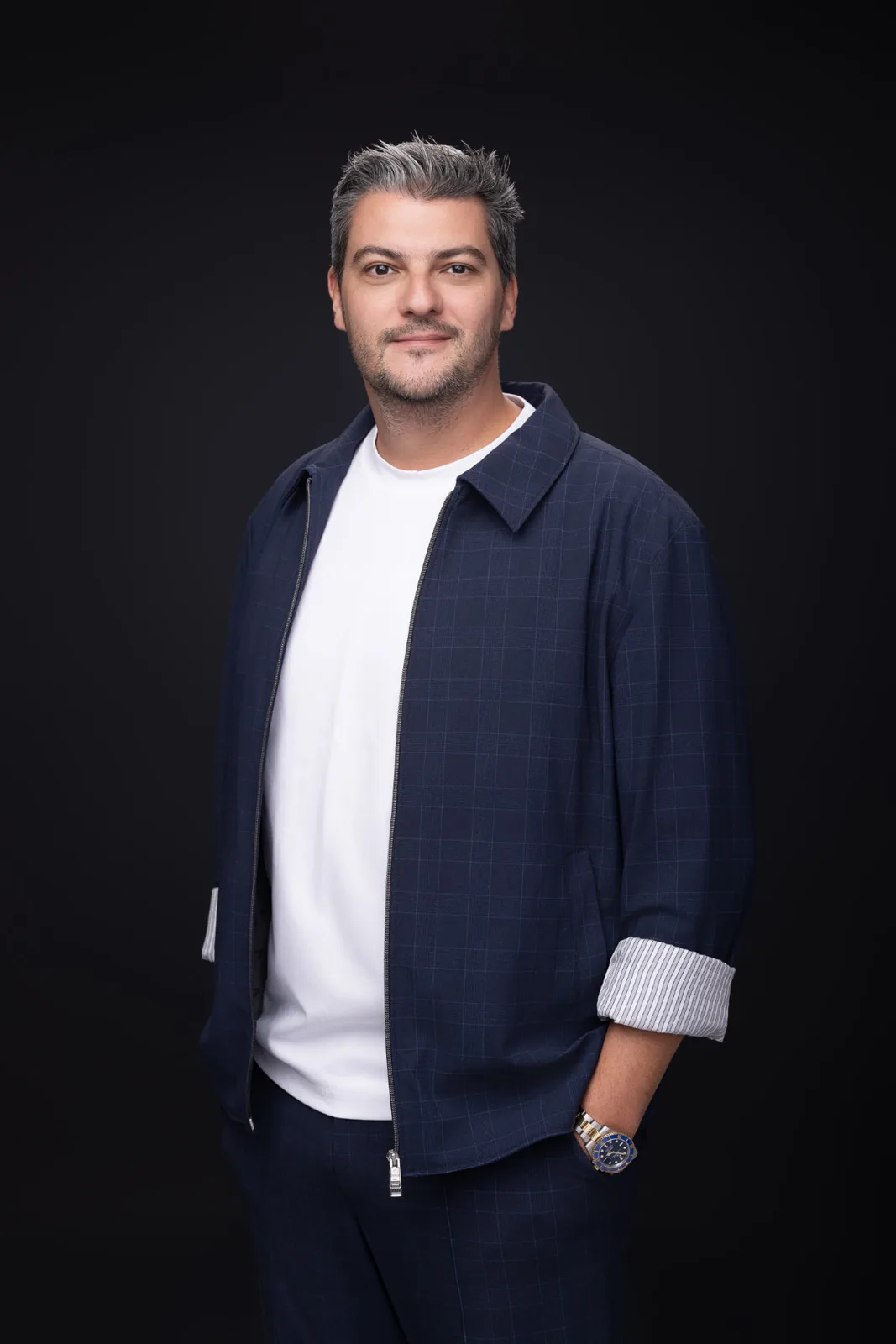 Răzvan Pascu, portret în picioare
